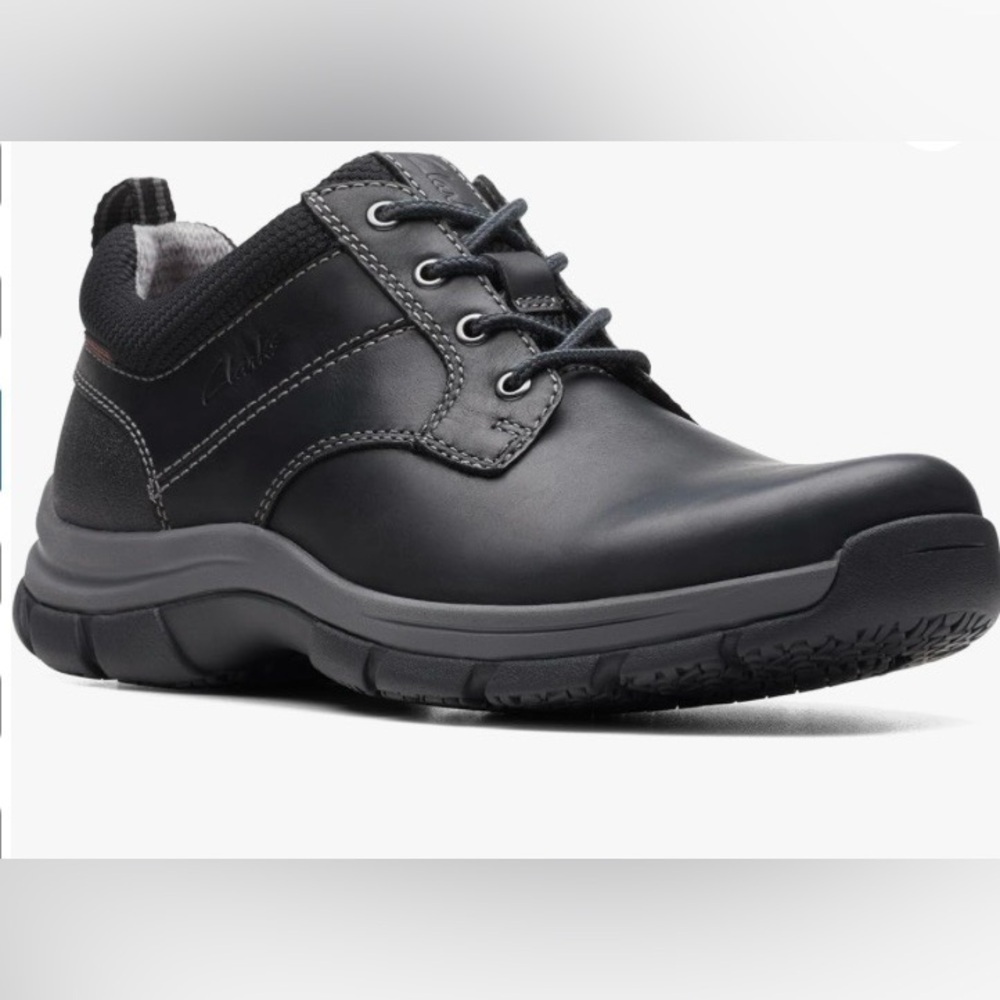 Clarks Black Leather Oxfords Size 9
